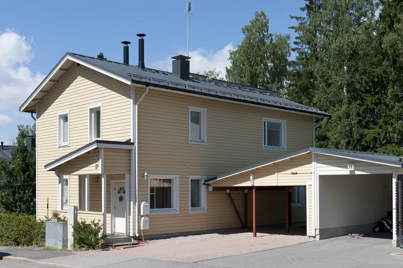 Omakotitalo Lampuotilantiellä Maunulassa Helsingissä