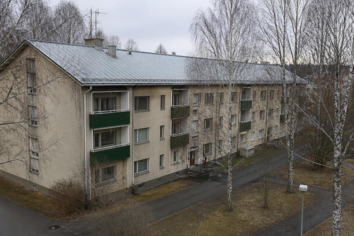 Kerrostalon katto kaupunkiympäristössä